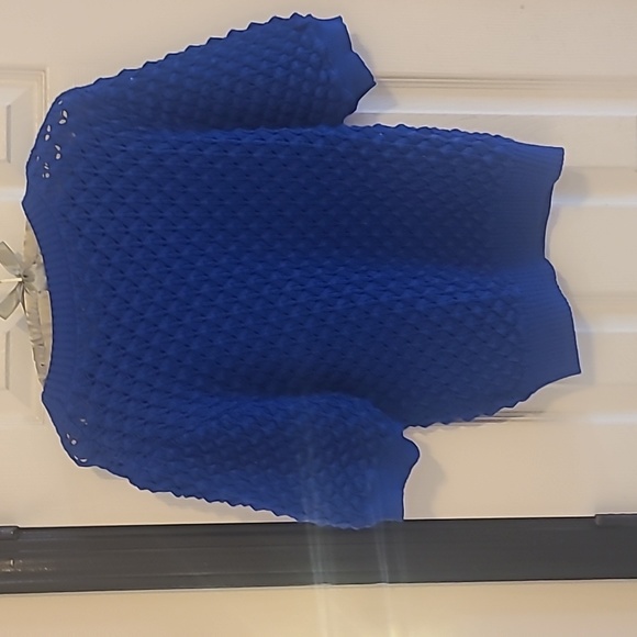 Lucy Paris - Picture 3 of 3